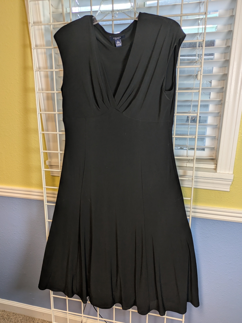 Chaps Black Sleeveless V-Neck Fit-and-Flare Midi Dress